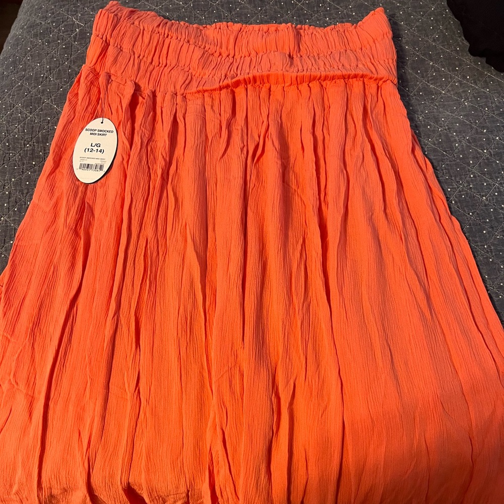 Coral skirt